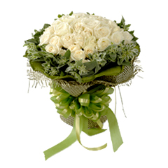Lovely in White - Hand Bouquets