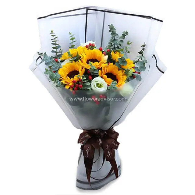 Sunny Fortune - Hand Bouquets