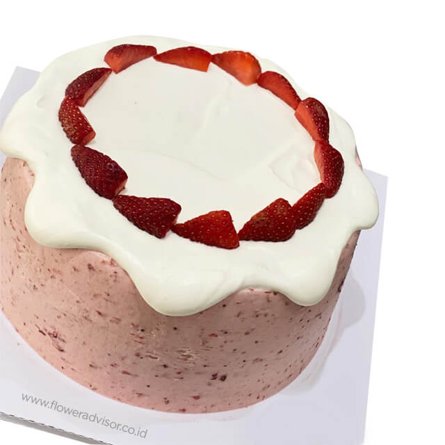 Fresh Cream Strawberry Cake - Kue Ulang Tahun