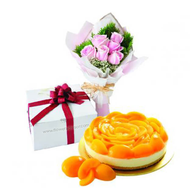Peachy Rich Cheese Vegetarian Cake with Roses Flower