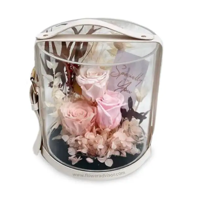 Je T’Adore In Soft Blush - Mixed Flowers