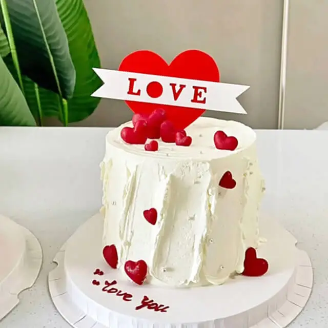 Round Shaped Love Heart Birthday Cake - Birthday