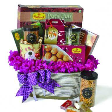 Diwali 2023 - Karunai Deepavali Hamper - Diwali Vegetarian Gift Hamper - Deepavali
