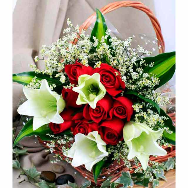 Elle Enchanted - Hand Bouquets