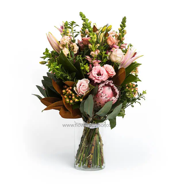 Wild styled Protea Bouquet - Table Flowers