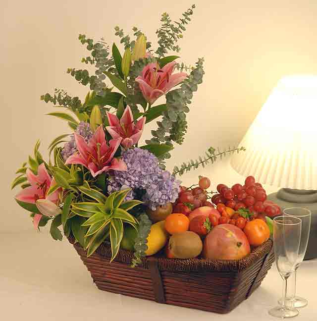 Lavish Lilies - Fruits Baskets