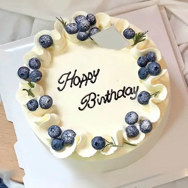 Blueberry Bliss: Round Birthday Cake - Birthday