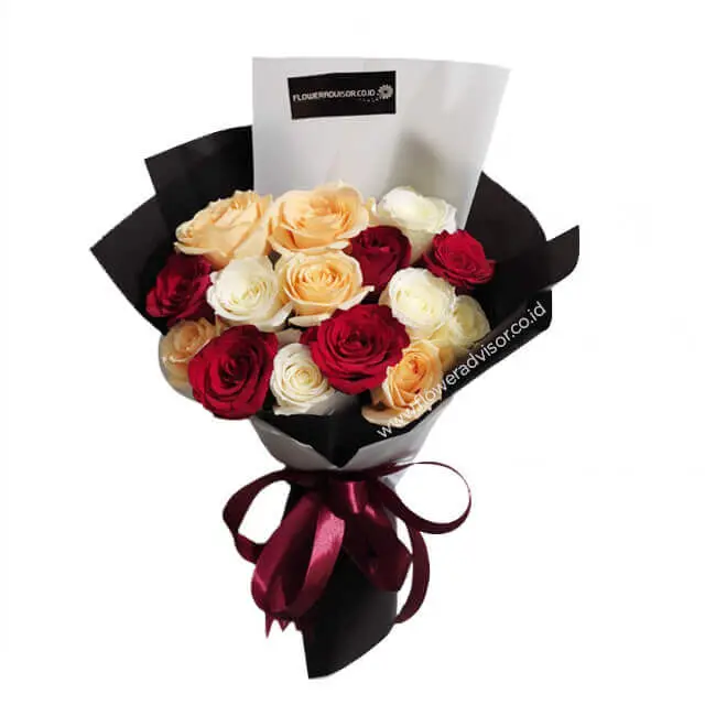 Romantic 15 Mixed Roses Bouquet