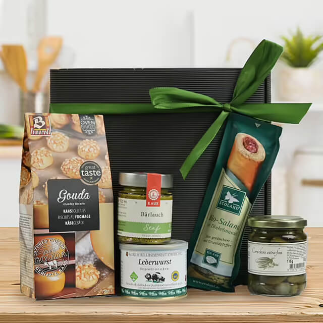 Hearty Snack Gift Basket